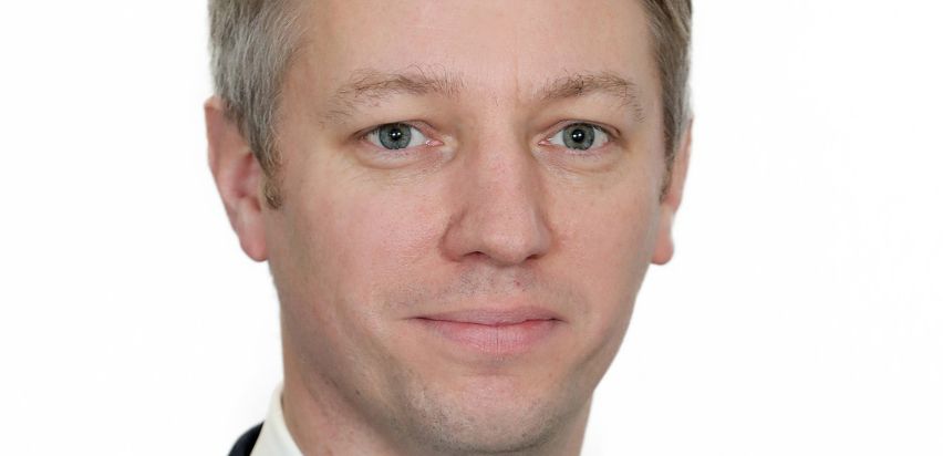 Headshot of Prof. Robert Byrne, Director of Cardiology at Mater Private Network in Dublin